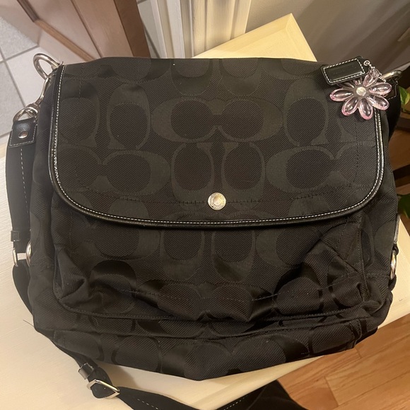 Coach Handbags - Coach messenger bag black